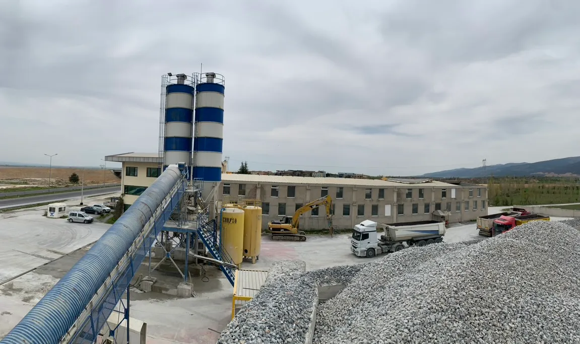 Çimento siloları